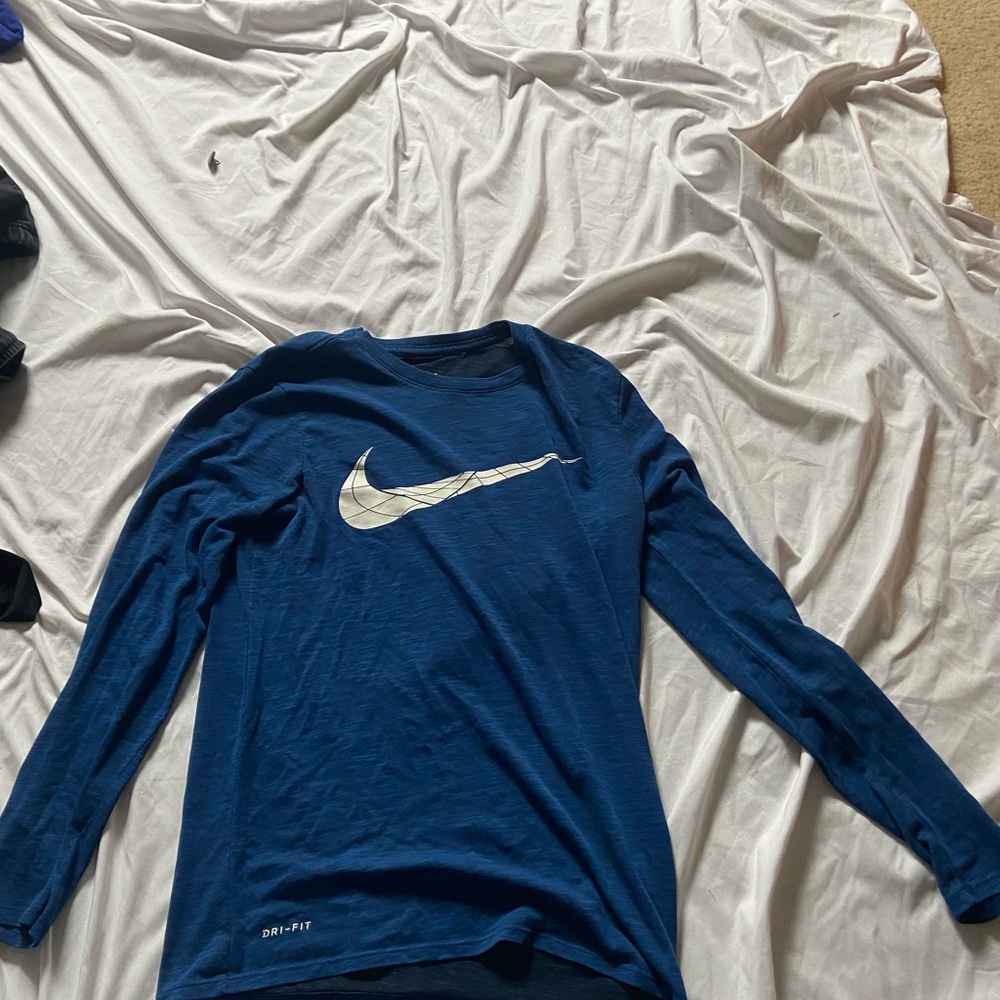 Nike mens dri fit Longsleeve blue shirt